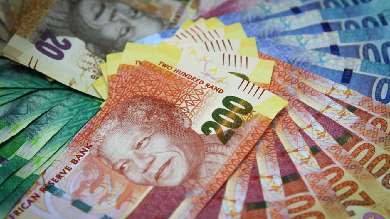 Treasury has granted SA Express a further guarantee of R1,1bn. 
