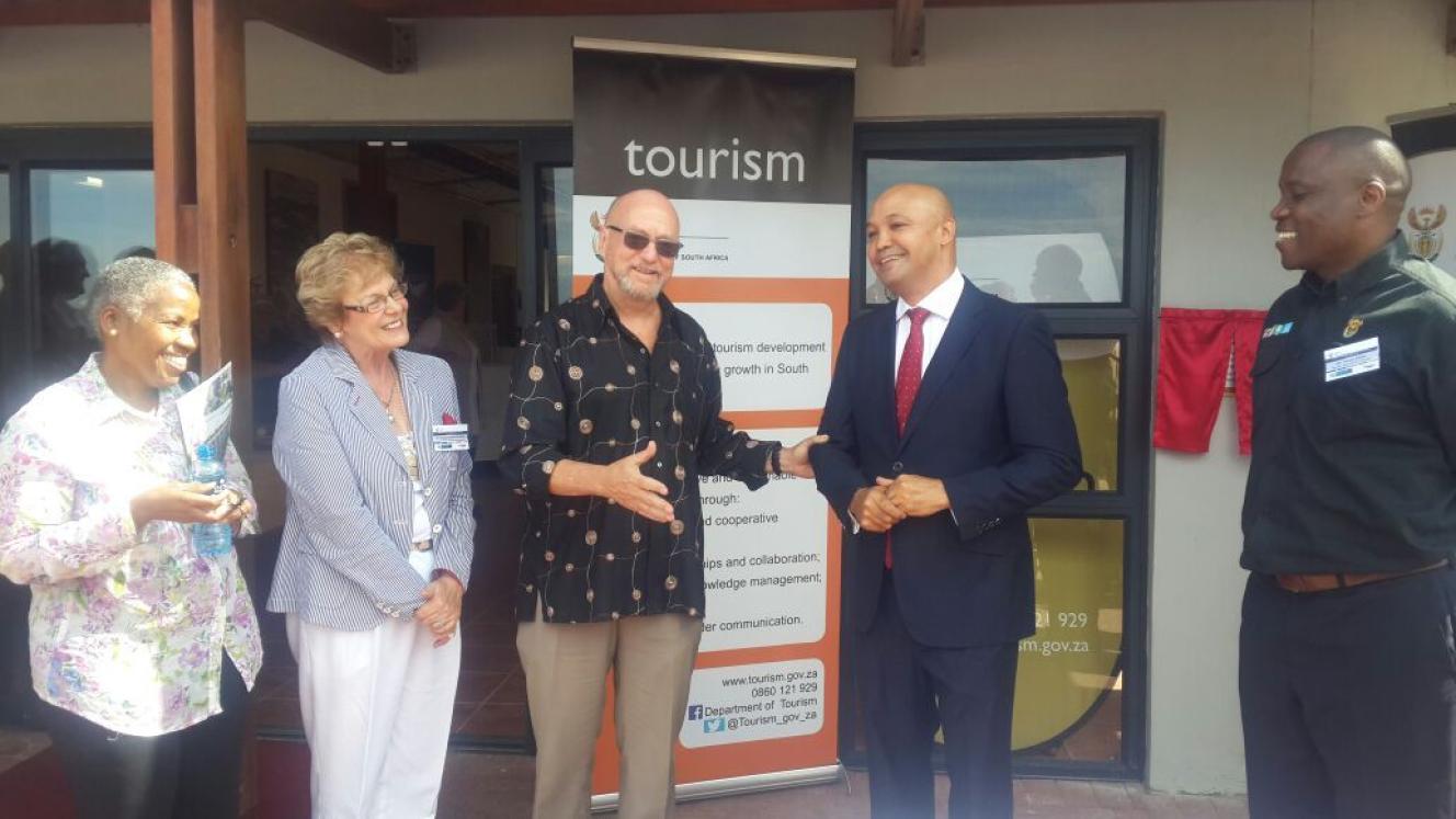 (From left): Morongoe Ramphele, Deputy Director General for Domestic Tourism Management at the Department of Tourism; Nicolette Both-Guthrie, Executive Mayor of the Overstrand Municipality; Derek Hanekom, Minister of Tourism; Clive Roman, Stony Point Project Manager and Thulane Sibeko, Director: Social Responsibility Implementation Programme at the Department of Tourism.