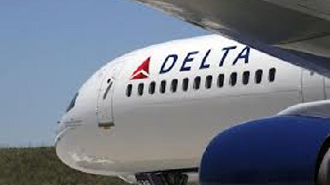 Delta Air Lines has banned the shipment of all lion, leopard, elephant, rhino and buffalo trophies on its services worldwide.