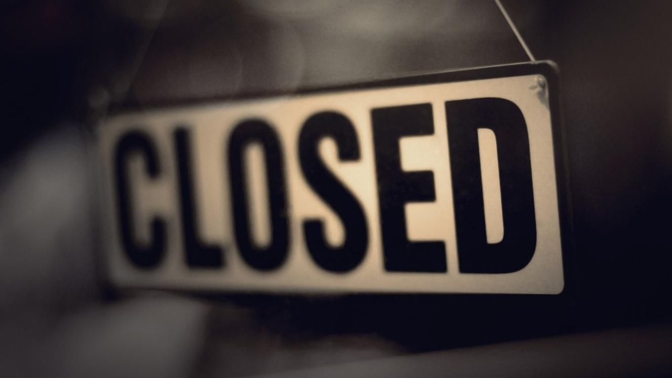 Kruger National Park visitors are advised of road and gate closures. 