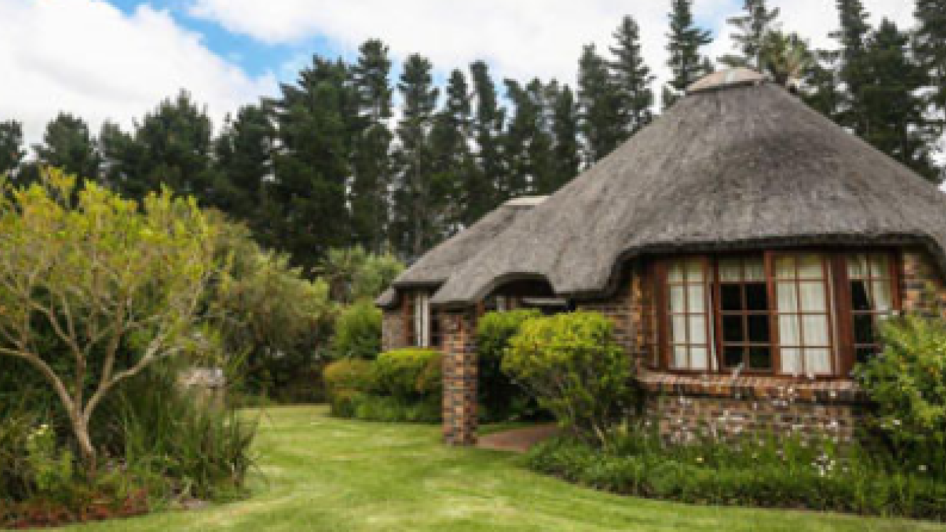 Coral Tree Cottages is open for business and was not affected by the Knysna fires.