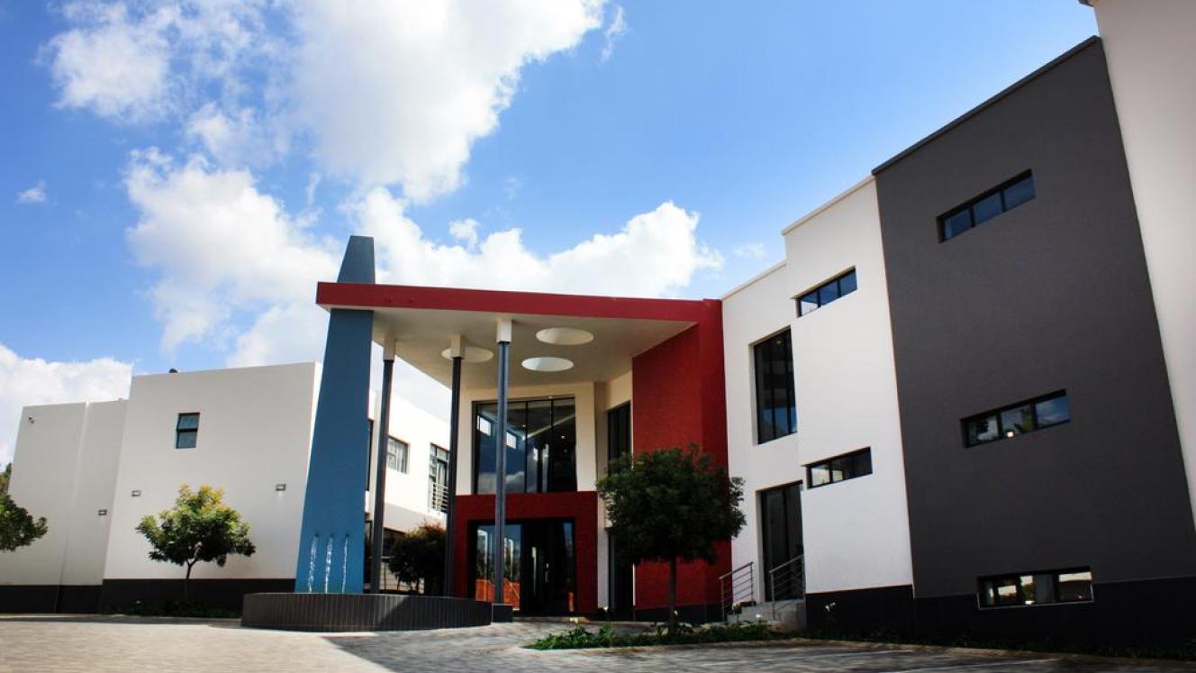 The Blue Diamond Boutique Hotel and Spa now offers an on-site art studio and travel management company.