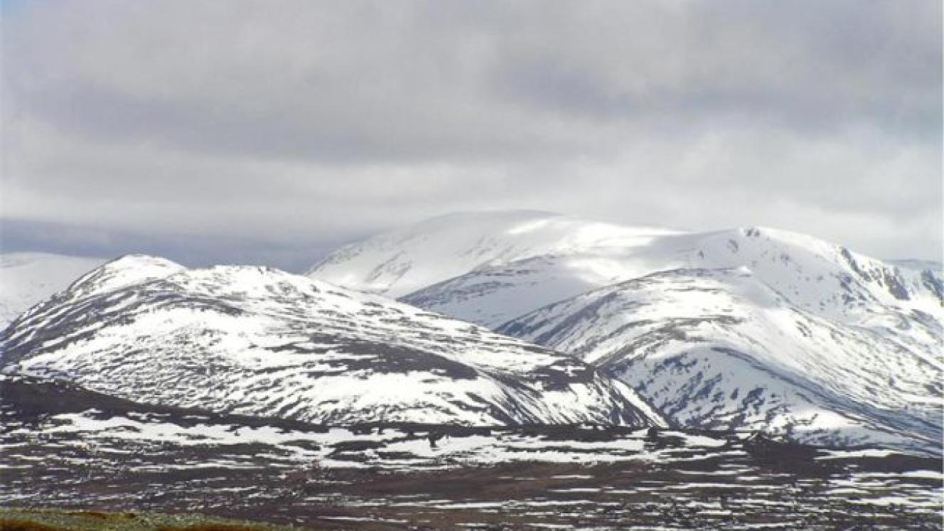 The Ben Macdui mountain is attracting international skiers and increasing tourism.