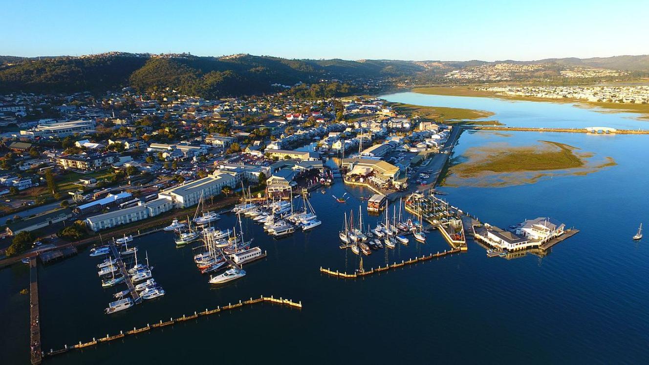 Knysna Tourism launches #SpiritofKnysna – a new campaign to market the destination a year after the fires of June last year. 