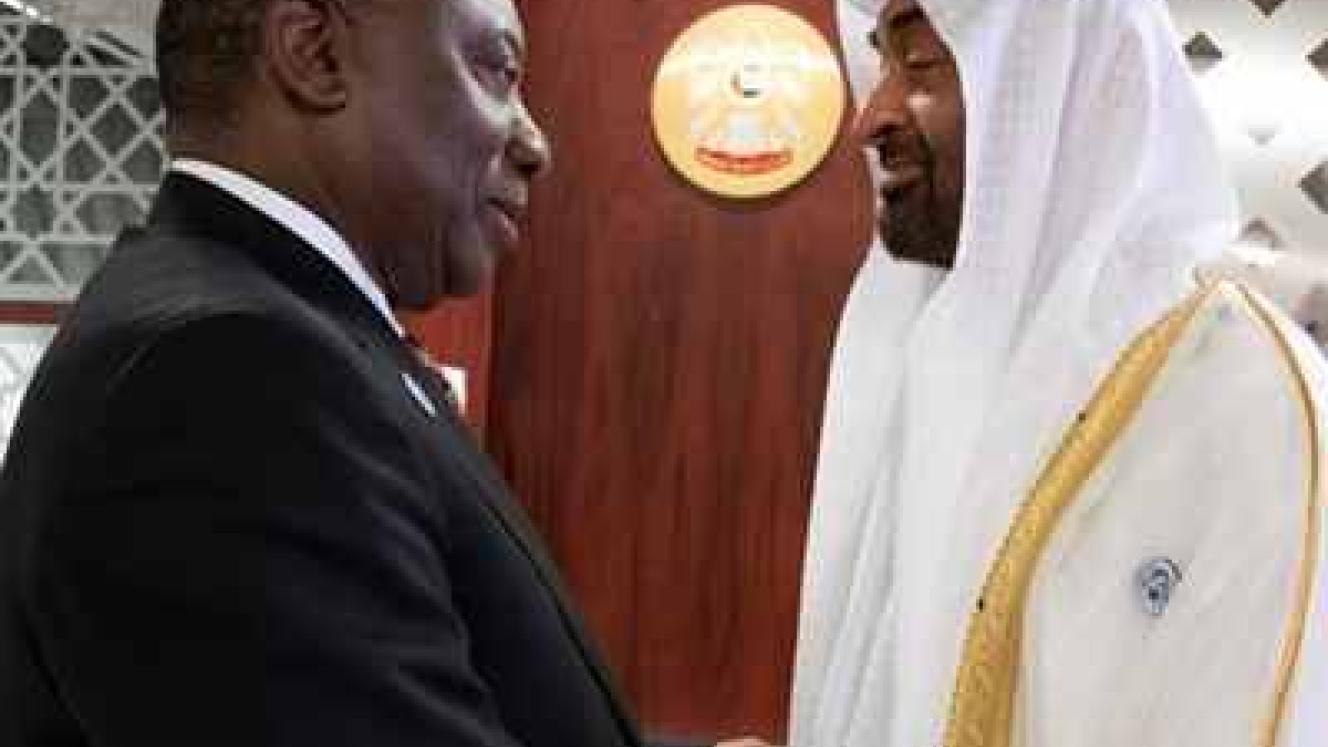 A handshake of commitment. Credit: La Gazzetta del Sudafrica.
