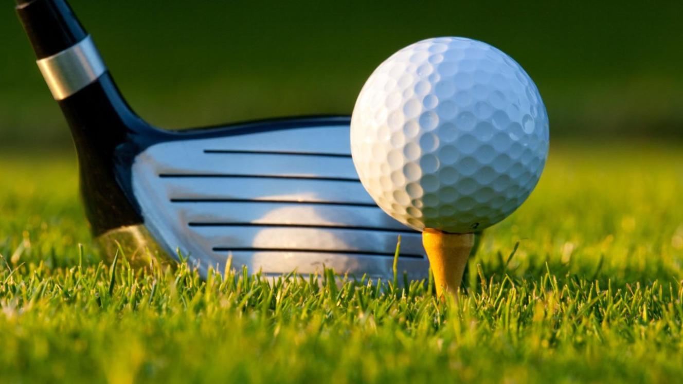 Protecting Zimbabwe’s wildlife through the Victoria Falls Anti-Poaching Unit’s annual fundraising Golf Day.