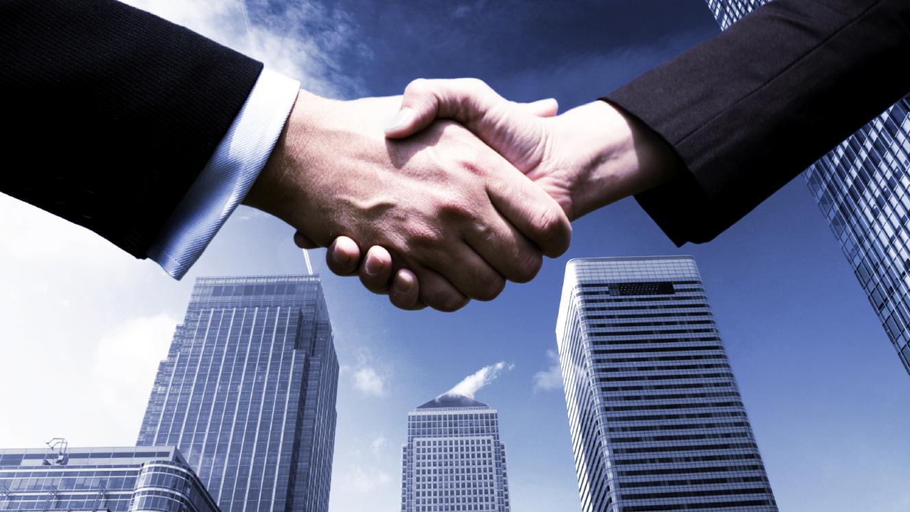 Affordable-travel partnership announced.