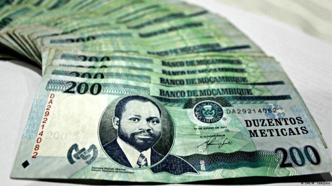Mozambique’s banking blackout over but travellers advised to carry cash.