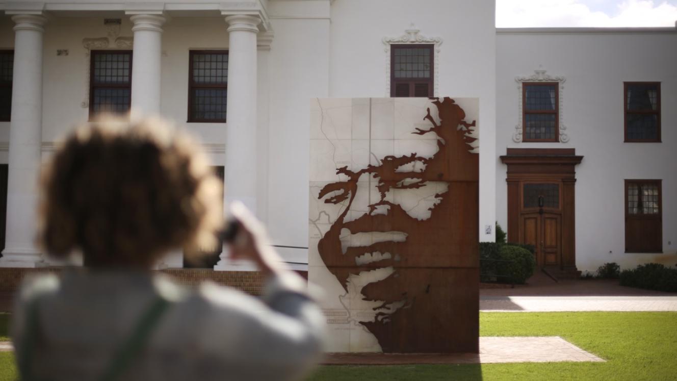 The new Stellenbosch Art Route map helps travellers navigate around some of the historic town’s best galleries, museums, craft markets, sculpture gardens and more