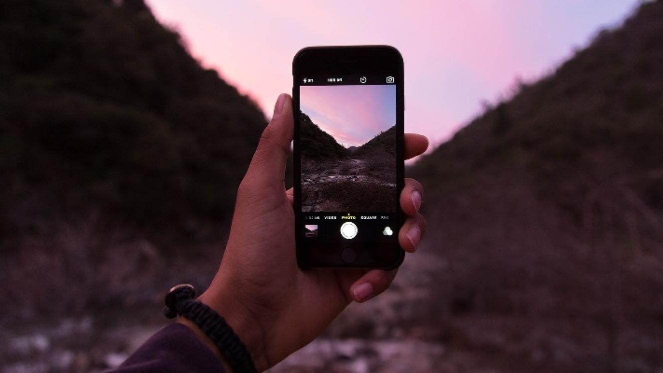 Social media is changing the way people make travel decisions, therefore it is key for the tourism industry to have an online, appealing and visual presence.