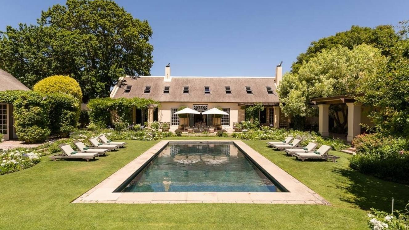 Individual bookings now open at La Rive Franschhoek. 