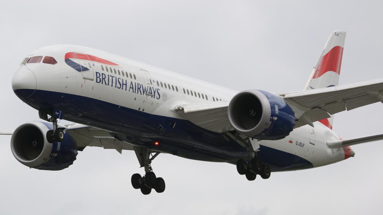 Comair CEO Erik Venter resigns.