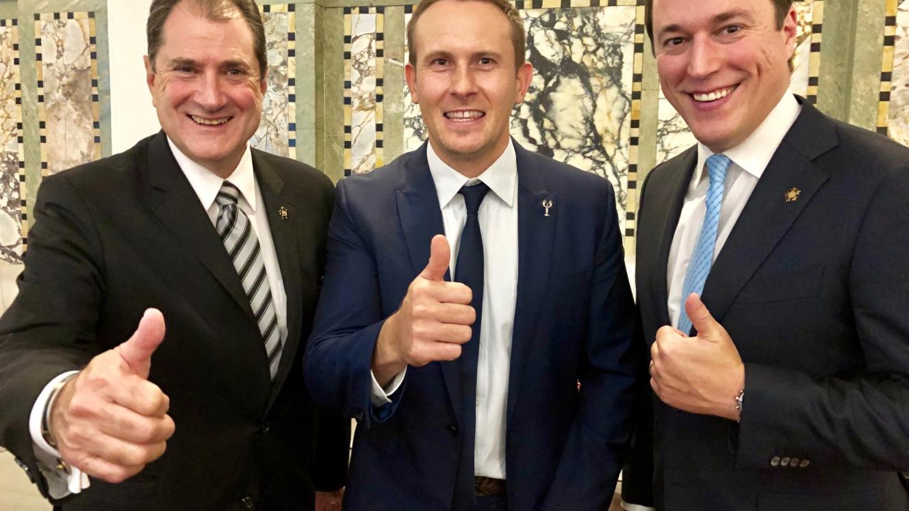 Launching the Forbes Travel Guide in Cape Town recently were (from left) Forbes VP Partner Services Africa, Jeff Rosenberg; LobsterInk Account Director Africa & Indian Ocean, Max Lund; and Forbes Senior VP Learning & Development, Jeff Wielgopolan.
