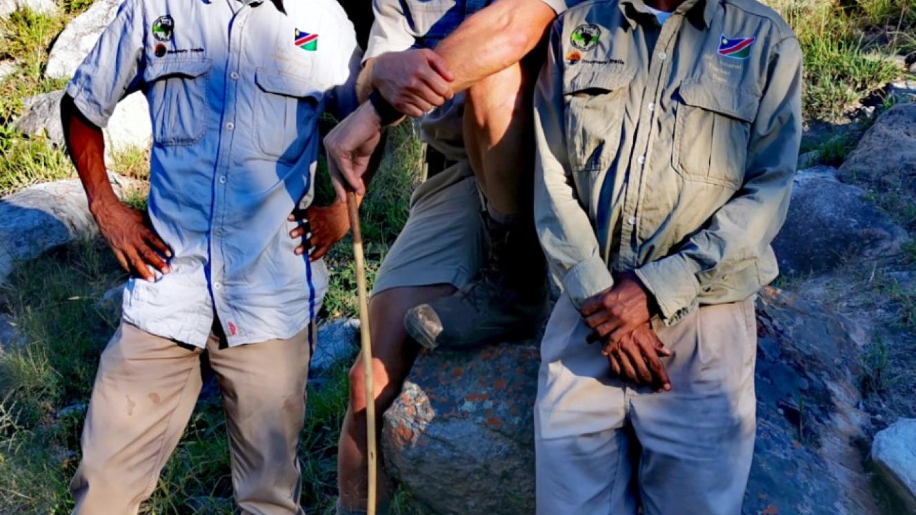 Renowned Ju/’hoansi trackers /ui- Kxunta (left) and Dam Debe with Shamwari ranger Andrew Kearney. 