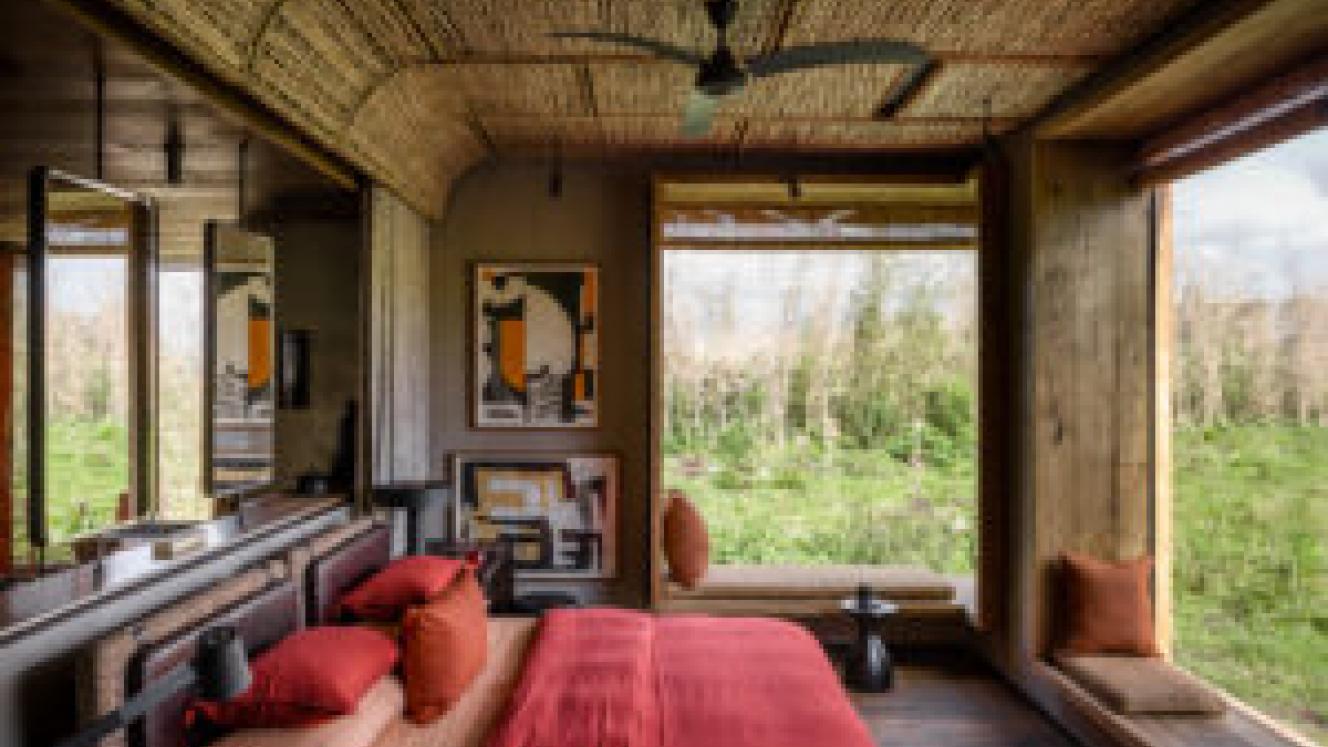 The lodge also has an on-site nursery, Akarabo, which is home to about 250 000 indigenous forest shrubs, bamboo shoots, and trees for a reforestation initiative. Kataza House is an exclusive-use villa, with four suites.