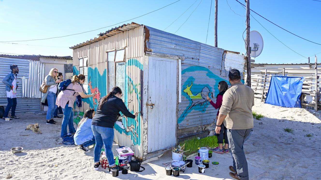 Creating your own street art is a feature of the official tours to Khayelitsha. 