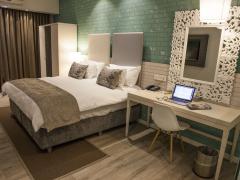 Protea Hotel Mossel Bay has revamped some of its bedrooms and bathrooms.