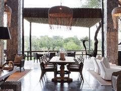 An employee of the exclusive Londolozi Private Game Reserve has been apprehended after allegedly attempting to steal millions from the lodge this weekend.