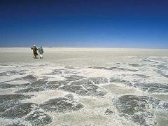 10 women from the Botswana tourism industry will walk across the Makgadigadi salt pans to raise awareness for breast cancer.