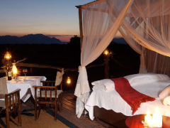 Luxury nights under the stars are offered at Kapama on an elevated platform with en-suite facilities.