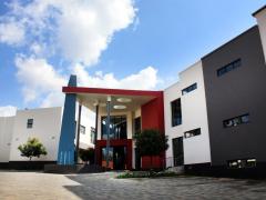 The Blue Diamond Boutique Hotel and Spa now offers an on-site art studio and travel management company.