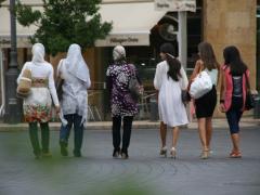 Arrivals from the Middle East increase.