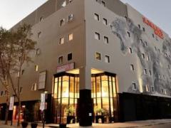 Signature Lux Sandton has been acquired by ONOMO Hotels. 