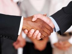 US signs major deals with the US, including the construction and operation of new airports.