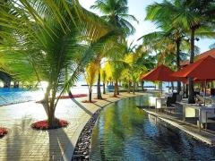 Beachcomber and Club Med partner on Seychelles resort.