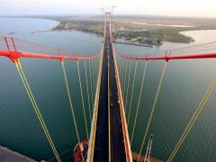Africa’s longest suspension bridge linking KwaZulu Natal and Mozambique in less than 90 minutes was inaugurated on November 10.