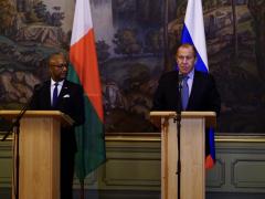 Foreign Minister of Madagascar Eloi Alphonse Maxime Dovo, and Russian Foreign Minister, Sergey Lavrov.