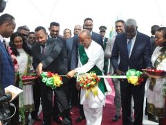 Ethiopian Airlines recently inaugurated its new passenger terminal and Skyline Hotel.