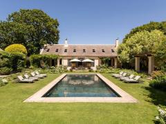 Individual bookings now open at La Rive Franschhoek. 