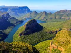 New tourism venture near Hoedspruit for eTravel CEO.