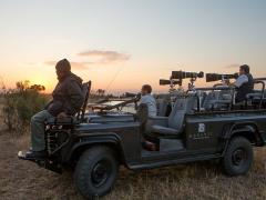 Visitors learning the finer details of wildlife photography.
