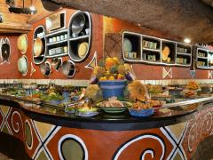 The new refrigerated salaad and dessert bars at The Boma. 