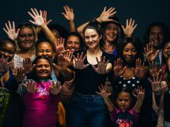 A group of passionate ocean-loving South Africans together with Shailene Woodley all showing ‘10’ to promote 10% marine protection by 2020.